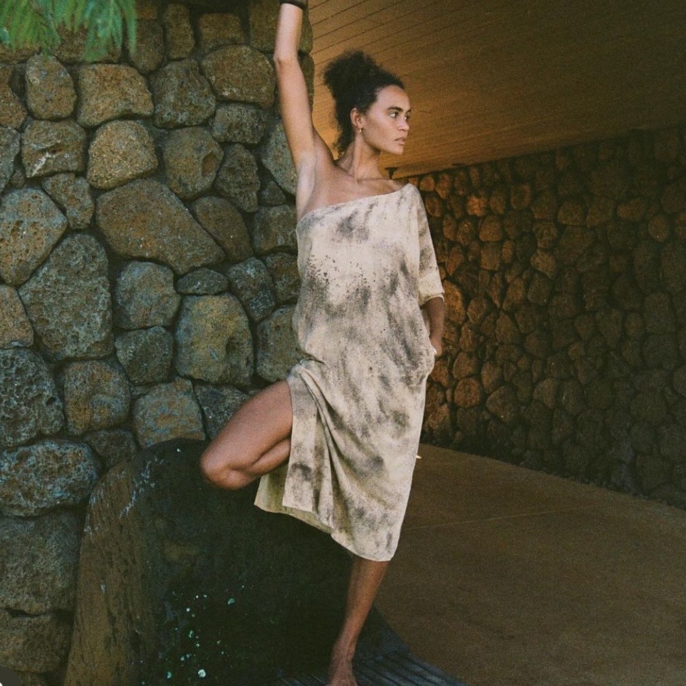 Sueno Made Silk Noil One Shoulder Dress
